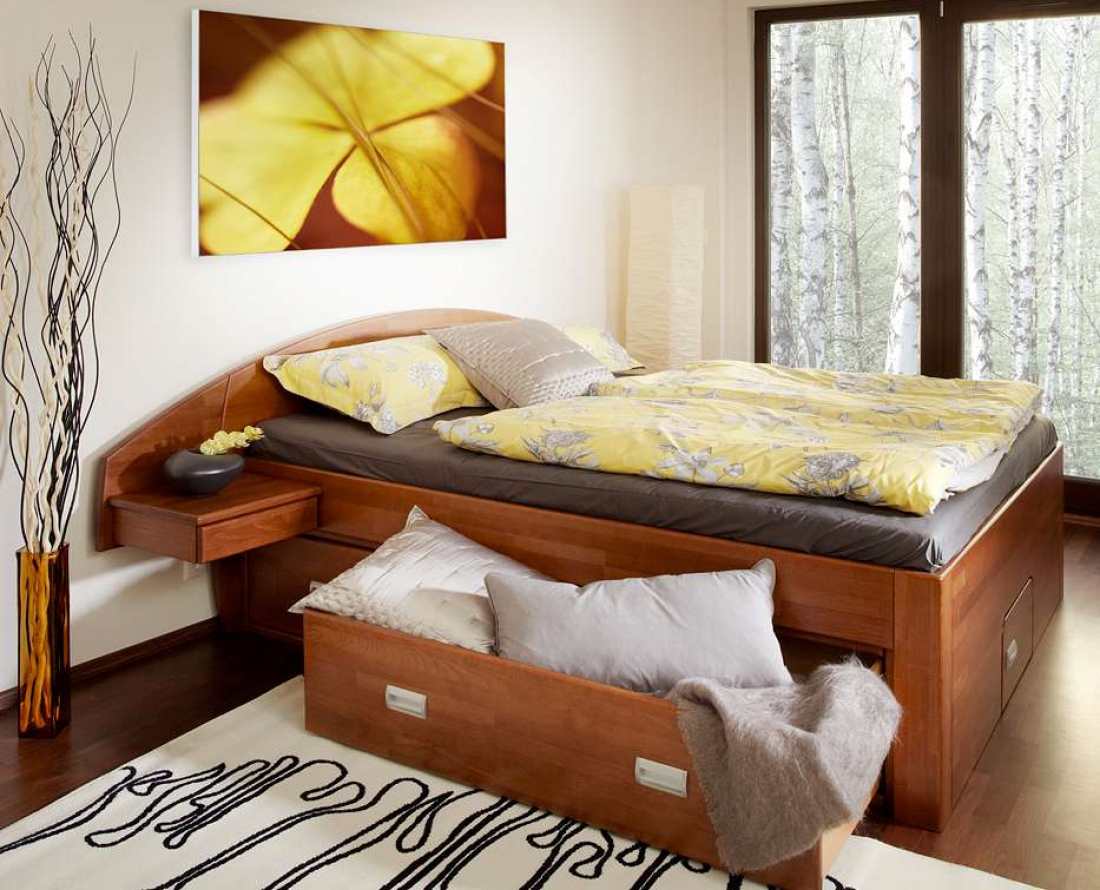 Proč koupit postel s úložným prostorem a jaké se nabízejí možnosti?